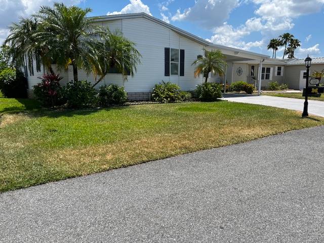 1276 Las Brisas Lane a Winter Haven, FL Mobile or Manufactured Home for Sale